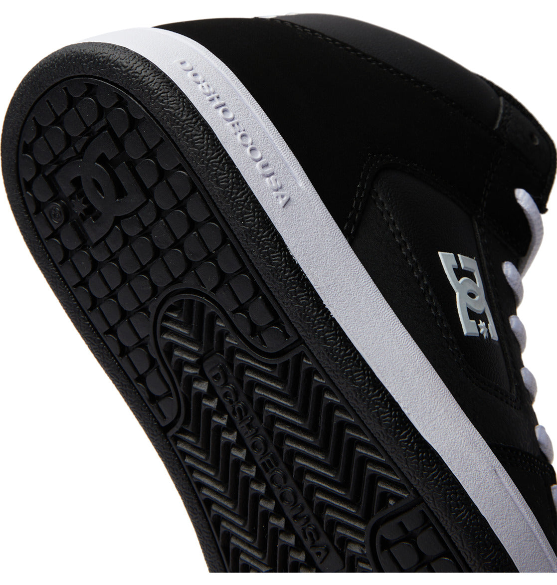 Manteca 4 HI Shoes - Black/Black/White | DC Shoes